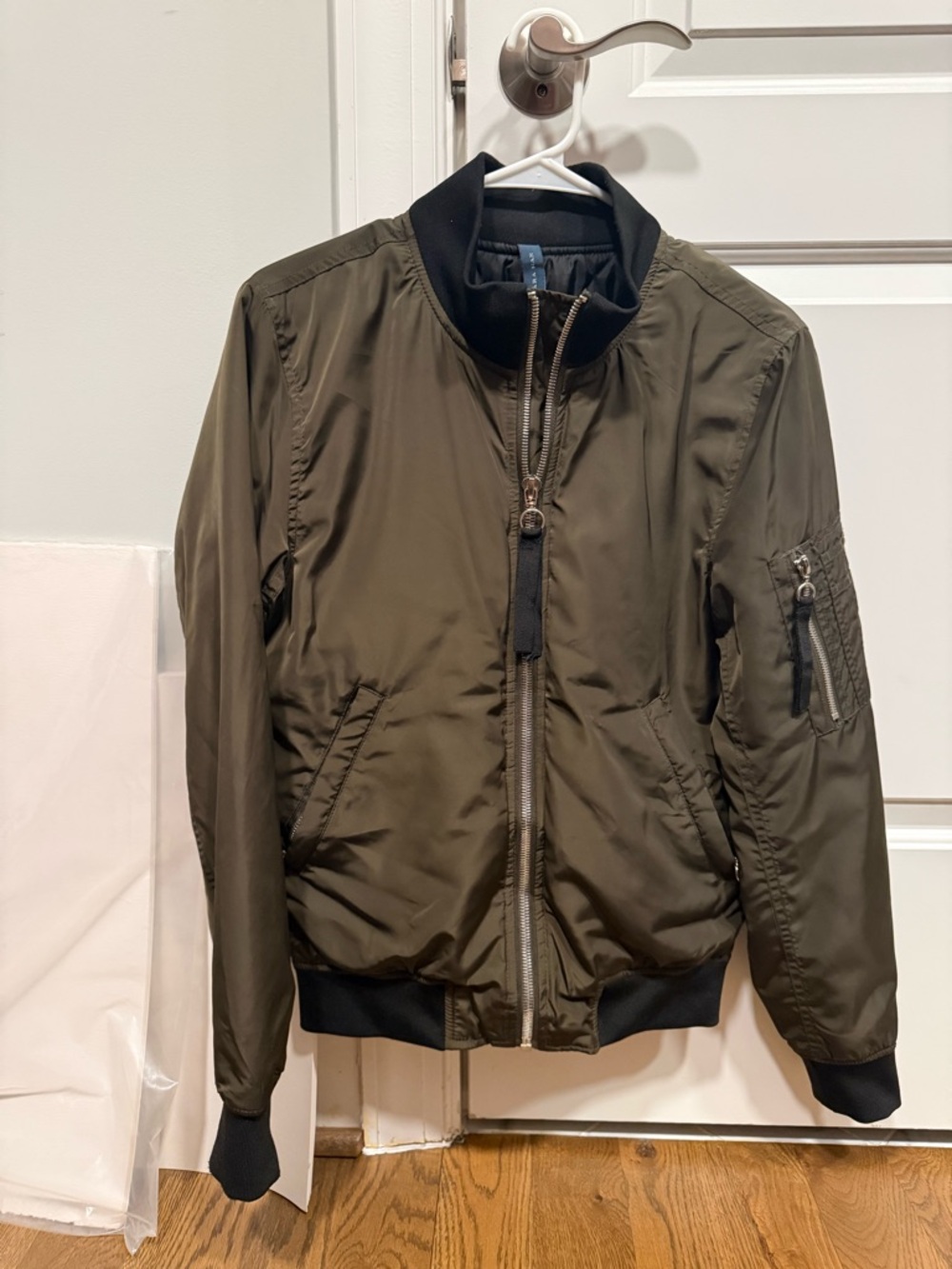 Zara Men's Olive Bomber Jacket with Ribbed Trim